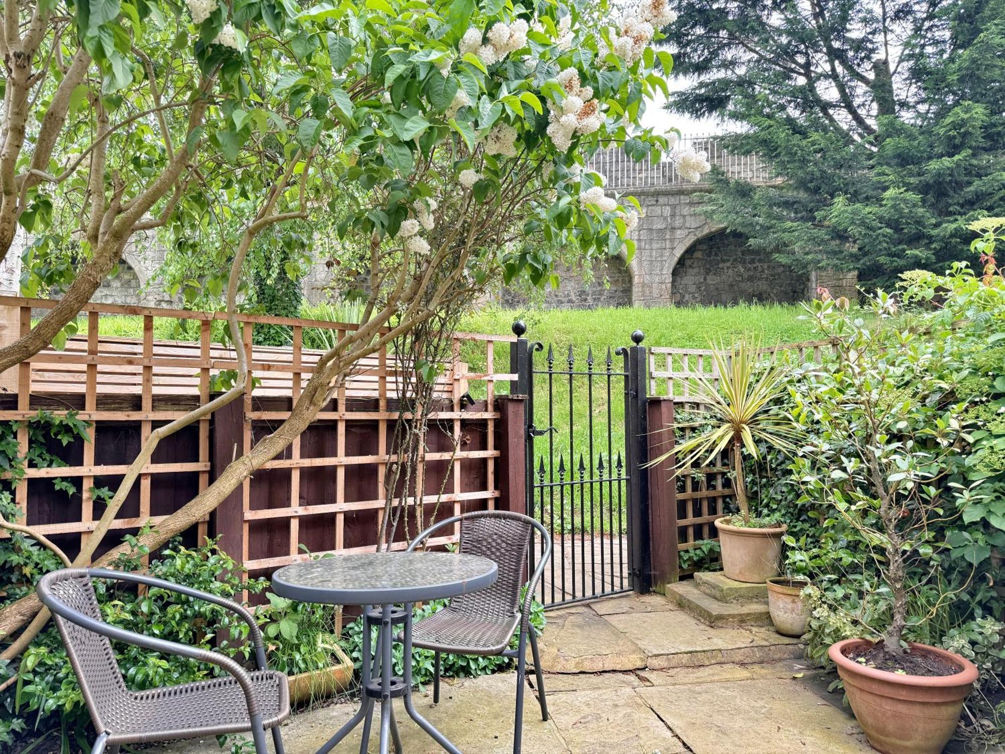Cherry Blossom Cottage يورك المظهر الخارجي الصورة